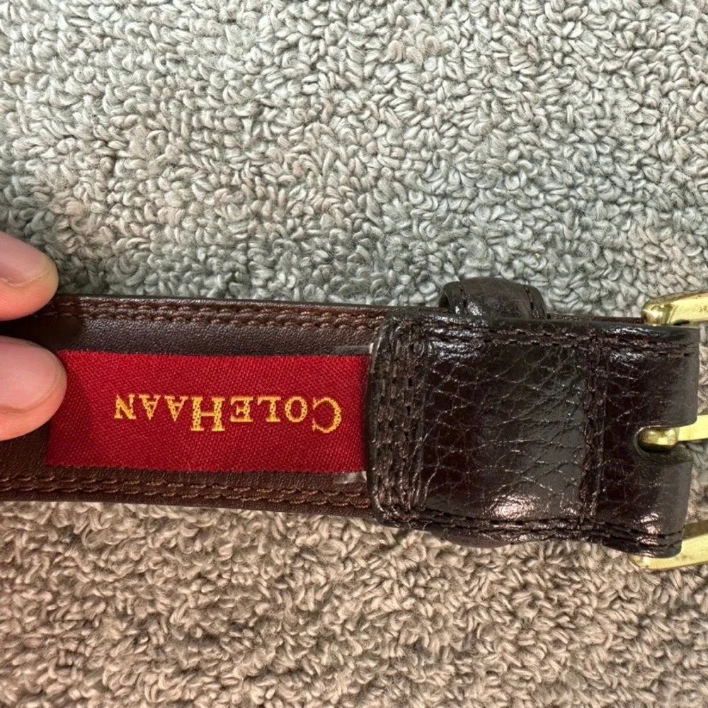 Cole Haan Mens Brown Pebbled Leather Belt Gold Buckle Size 38 A37779 Dress Belt